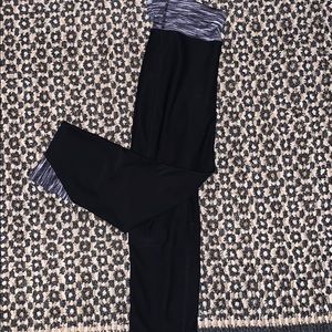 black capri leggings